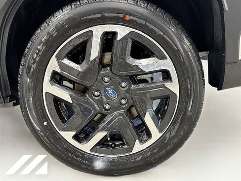 New 2026 Subaru Forester Premium image 32