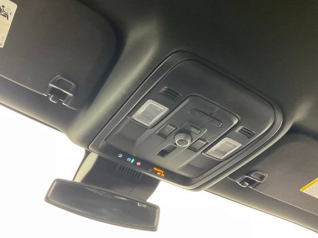 Used 2023 GMC Yukon Denali AWD/4WD image 27
