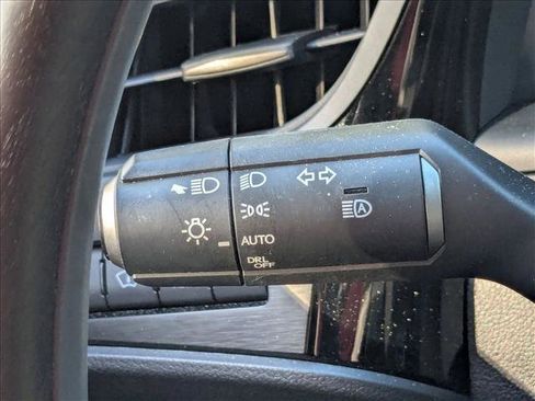 Used 2023 Lexus ES 350 Ultra Luxury image 11