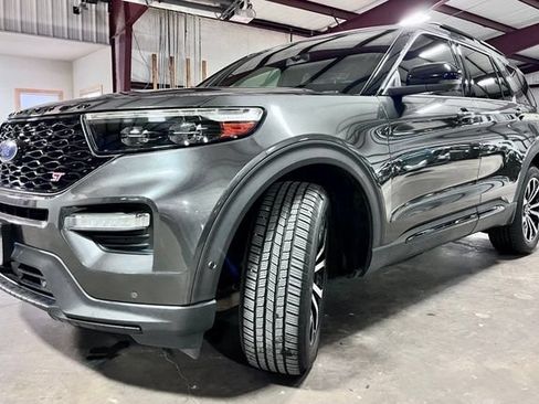 Used 2020 Ford Explorer ST w/ Premium Technology Package AWD/4WD image 8