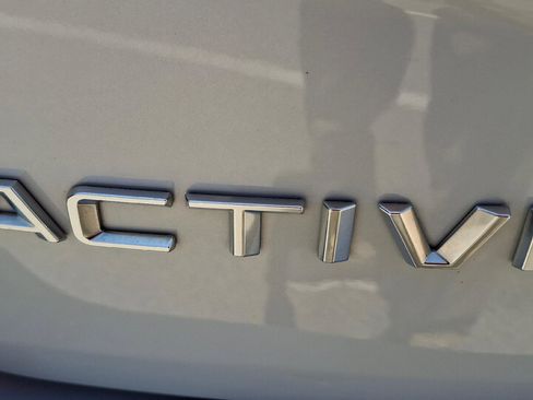 Used 2025 Ford Expedition Active AWD/4WD image 8