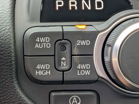 New 2026 RAM 1500 4x4 Crew Cab image 25