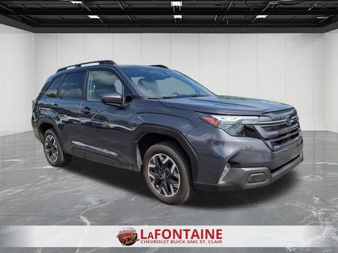 Used 2025 Subaru Forester Premium AWD/4WD image 7