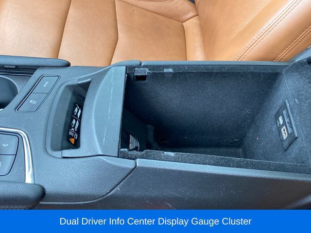 Used 2020 Cadillac XT5 Premium Luxury w/ LPO, Floor Liner Package AWD/4WD image 15