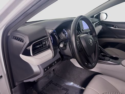 Used 2024 Toyota Camry SE w/ Convenience Package FWD image 23