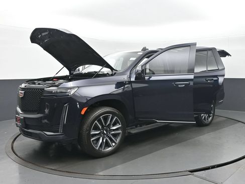 Used 2023 Cadillac Escalade Sport w/ Touring Package AWD/4WD image 39
