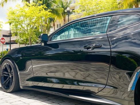 Used 2018 Chevrolet Camaro ZL1 RWD image 19