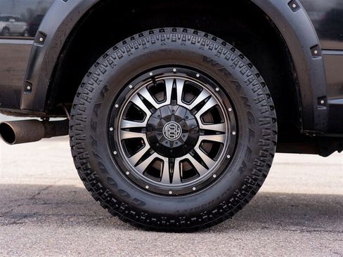 Used 2017 RAM 1500 ST w/ SXT Appearance Group AWD/4WD image 39