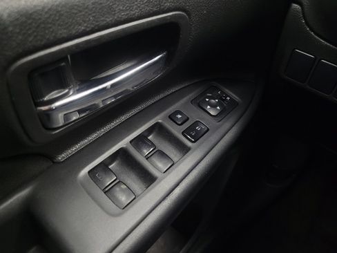 Used 2016 Mitsubishi Outlander SE AWD/4WD image 27