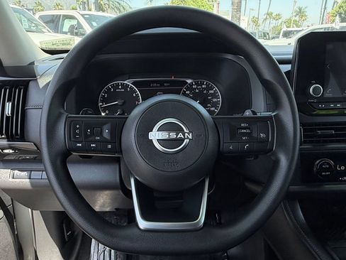 Used 2024 Nissan Pathfinder S FWD image 21