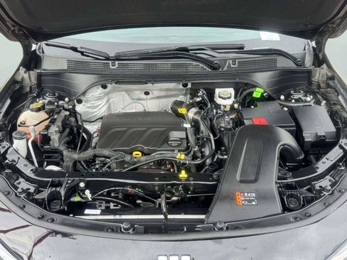 Used 2025 Buick Envista Avenir FWD image 67