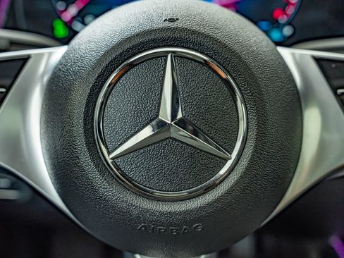 Certified 2026 Mercedes-Benz GLB 250 4MATIC image 23