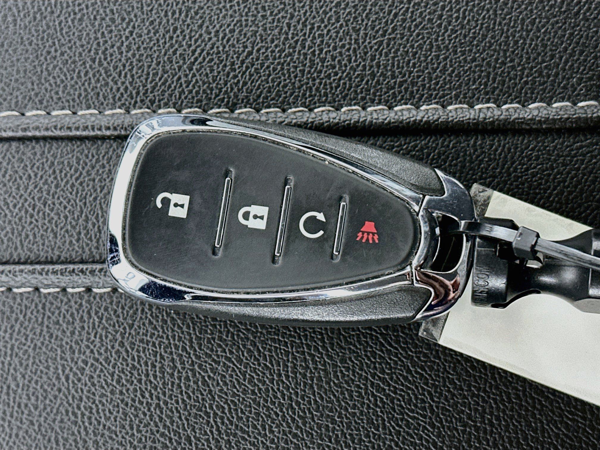 Used 2026 Chevrolet Blazer LT FWD image 25