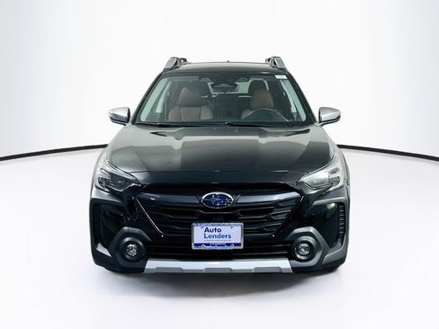 Used 2023 Subaru Outback Touring AWD/4WD image 2