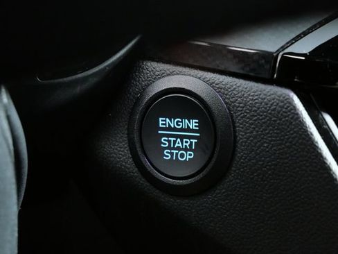 Certified 2025 Ford Escape ST-Line AWD/4WD image 24