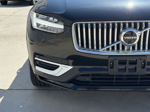 Used 2023 Volvo XC90 B6 Plus AWD/4WD image 12