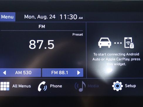 Used 2021 Hyundai Venue SEL FWD image 16