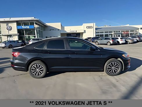 Used 2021 Volkswagen Jetta S w/ Driver Assistance Package image 2