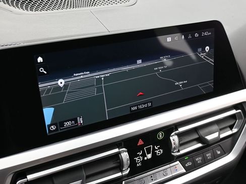 Used 2021 BMW M3 Competition image 25