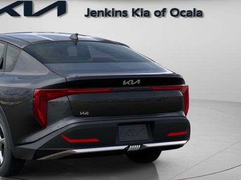 New 2026 Kia K4 LXS image 13