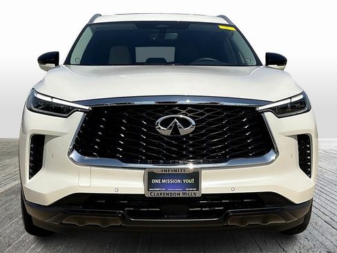 Certified 2025 INFINITI QX60 Luxe image 2
