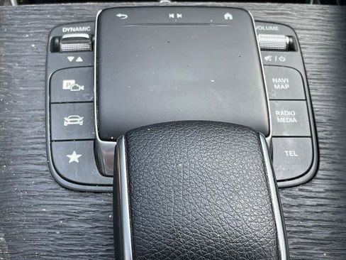 Used 2021 Mercedes-Benz GLE 350 4MATIC image 26