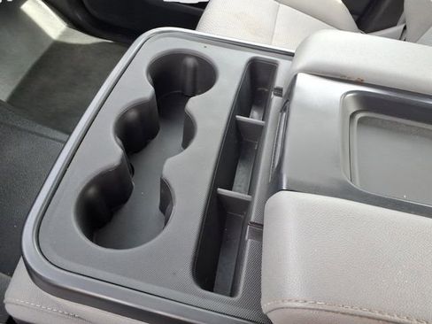 Used 2018 Chevrolet Silverado 1500 W/T AWD/4WD image 19