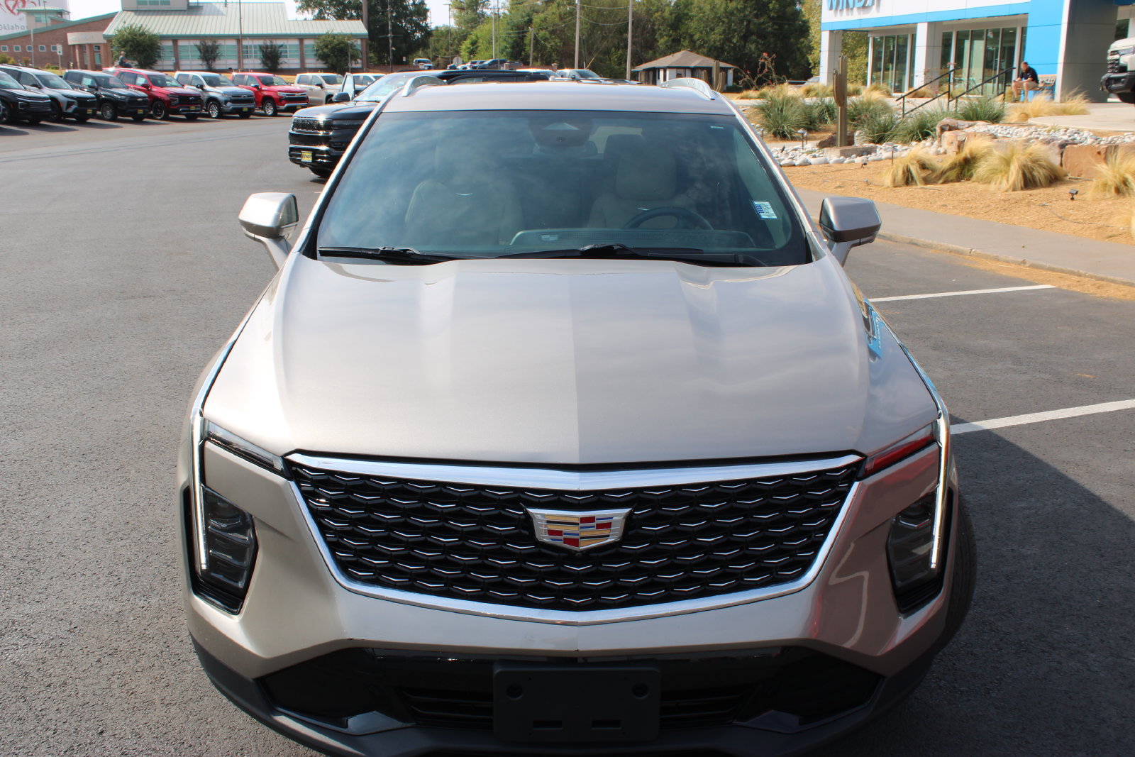 Used 2025 Cadillac XT4 Premium Luxury FWD image 3