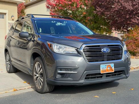 Used 2021 Subaru Ascent Premium image 1