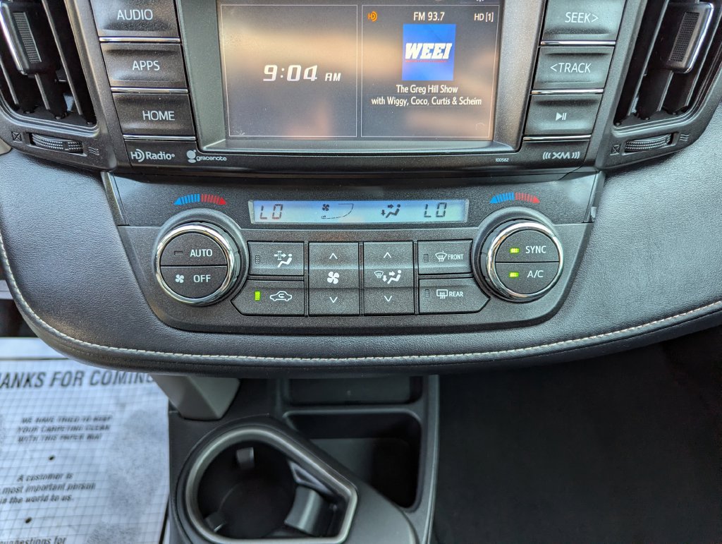 Used 2016 Toyota RAV4 XLE AWD/4WD image 24