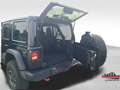 Used 2023 Jeep Wrangler Unlimited Rubicon w/ Cold Weather Group AWD/4WD image 25