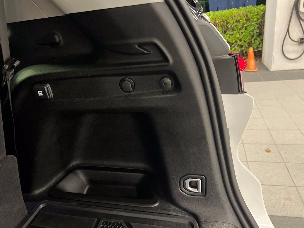 Certified 2023 Jeep Grand Cherokee L Laredo RWD image 13