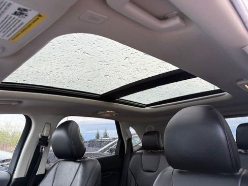 Used 2019 Ford Edge Titanium w/ Cold Weather Package image 2