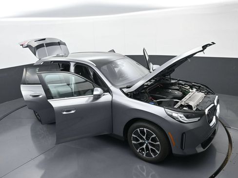New 2026 BMW X3 xDrive30i w/ Premium Package AWD/4WD image 43