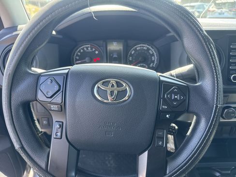 Used 2023 Toyota Tacoma SR AWD/4WD image 16