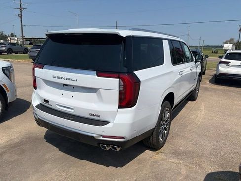 New 2026 GMC Yukon XL Denali w/ Sun & Power Step Package AWD/4WD image 6