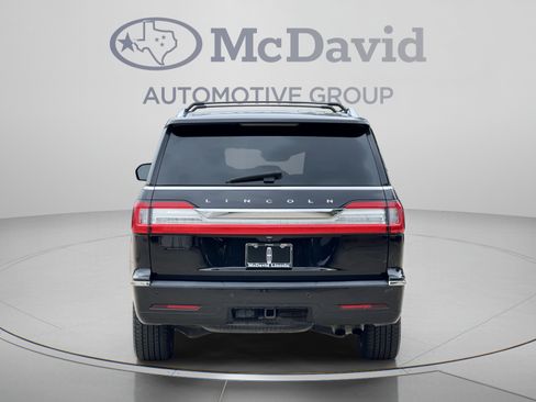 Used 2018 Lincoln Navigator Reserve w/ Technology Package AWD/4WD image 6