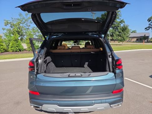 Used 2024 BMW X5 xDrive40i w/ Parking Assistance Package AWD/4WD image 32
