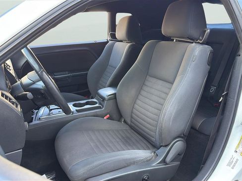 Used 2013 Dodge Challenger SXT RWD image 12