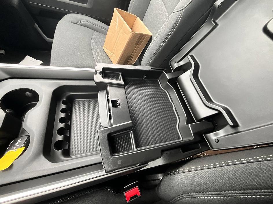 New 2027 RAM 3500 Big Horn AWD/4WD image 26