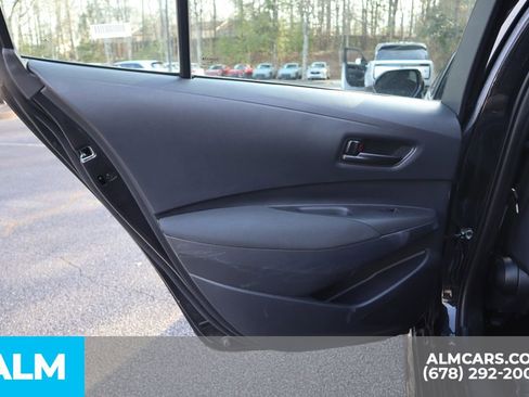 Used 2025 Toyota Corolla LE image 19