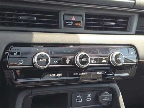 New 2025 Honda Pilot TrailSport image 33