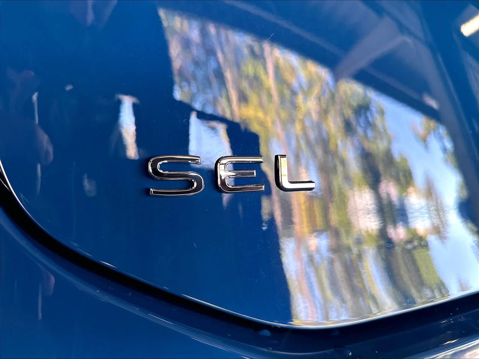 New 2027 Volkswagen Atlas SEL R-Line AWD/4WD image 9