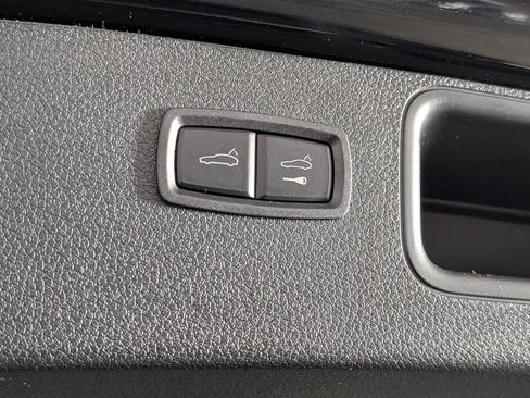 New 2026 Porsche Macan Turbo image 18