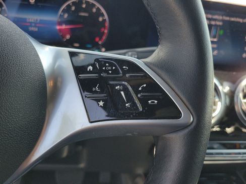 Certified 2026 Mercedes-Benz GLB 250 image 6