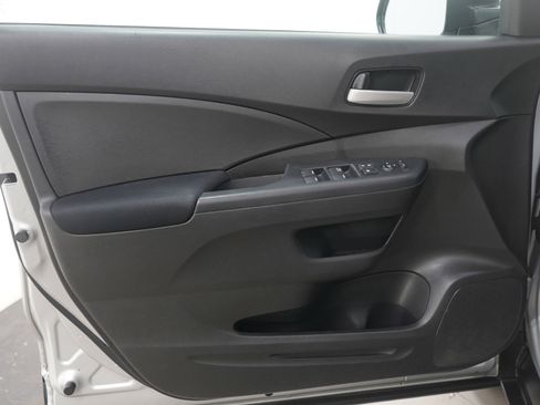 Used 2016 Honda CR-V SE image 19