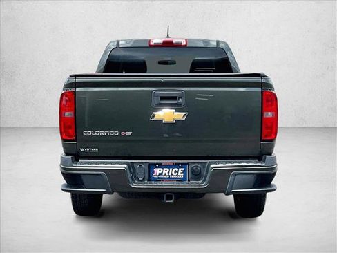 Used 2018 Chevrolet Colorado W/T w/ WT Convenience Package RWD image 4
