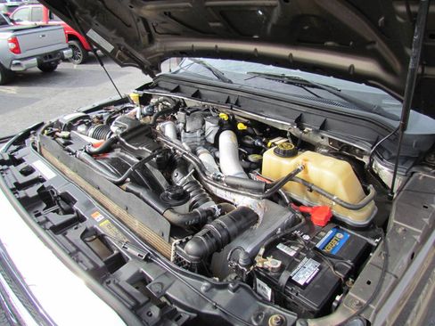 Used 2016 Ford F250 Lariat w/ FX4 Off-Road Package image 23