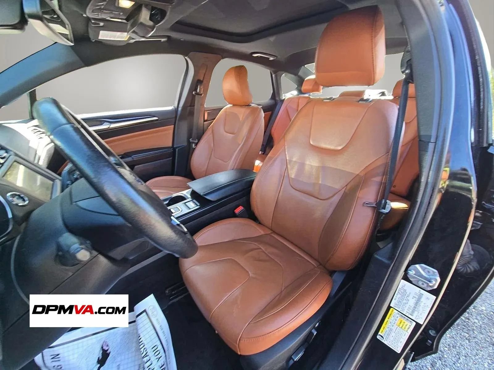 Used 2019 Ford Fusion Energi Titanium FWD image 5