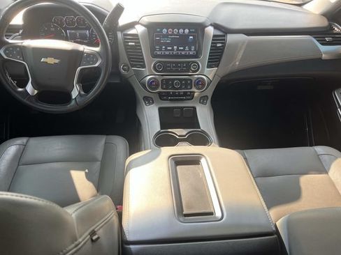 Used 2019 Chevrolet Suburban LT AWD/4WD image 16